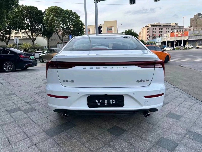 汕頭22年奔騰B707