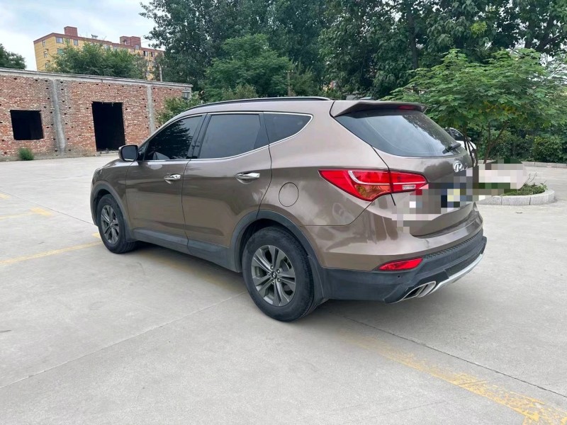 济宁15年现代新胜达7