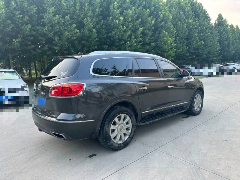 济宁17年别克昂科雷8