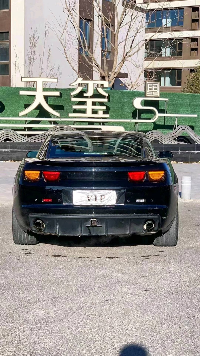 廊坊12年雪佛兰科迈罗9