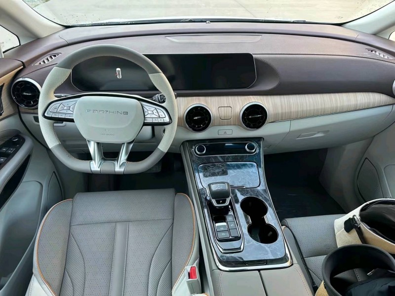 济宁23年东风风行游艇4