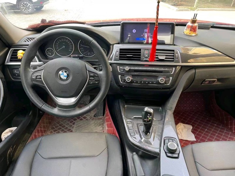 济宁17年宝马3系4