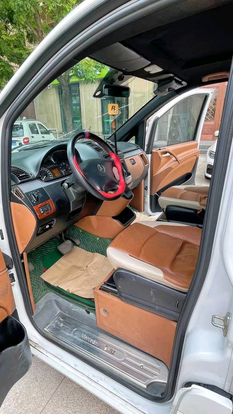 廊坊10年奔驰威霆4