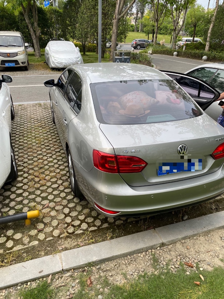 成都15年大众速腾4