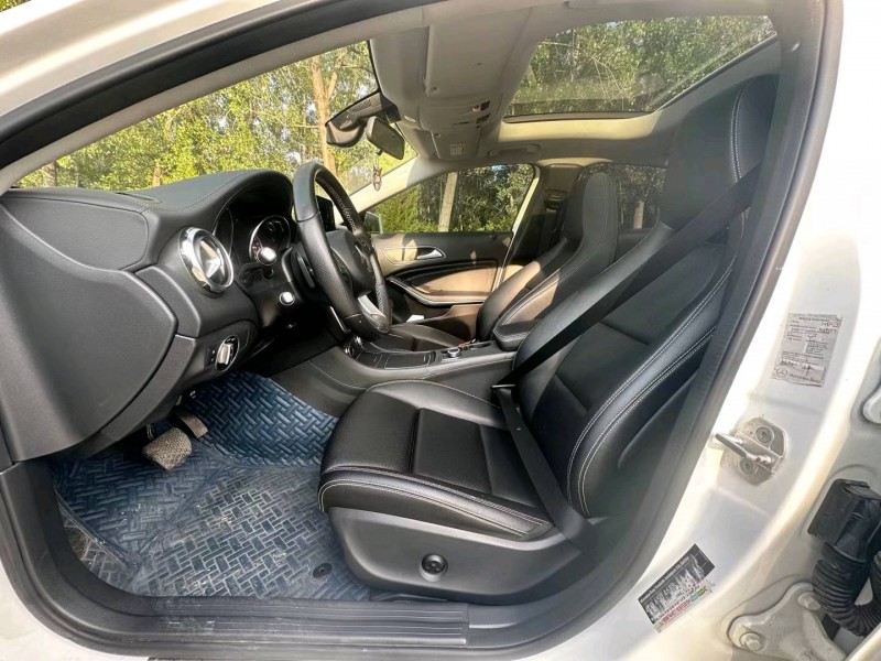 徐州18年奔驰GLA4