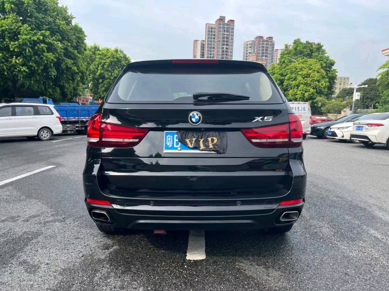 广州17年宝马X59