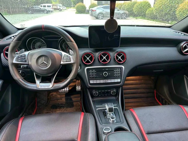 济宁18年奔驰AMG5