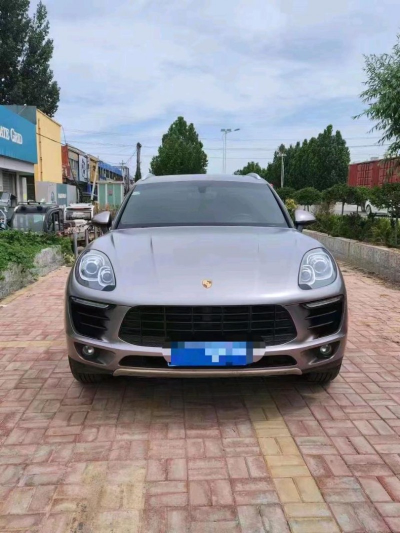 枣庄15年保时捷Macan1