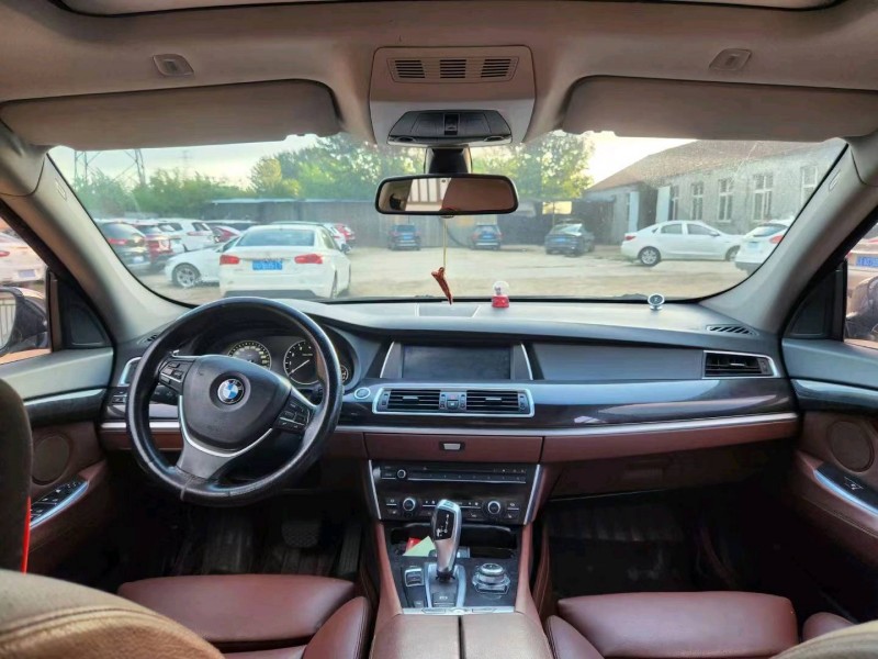 济南12年宝马5系GT7