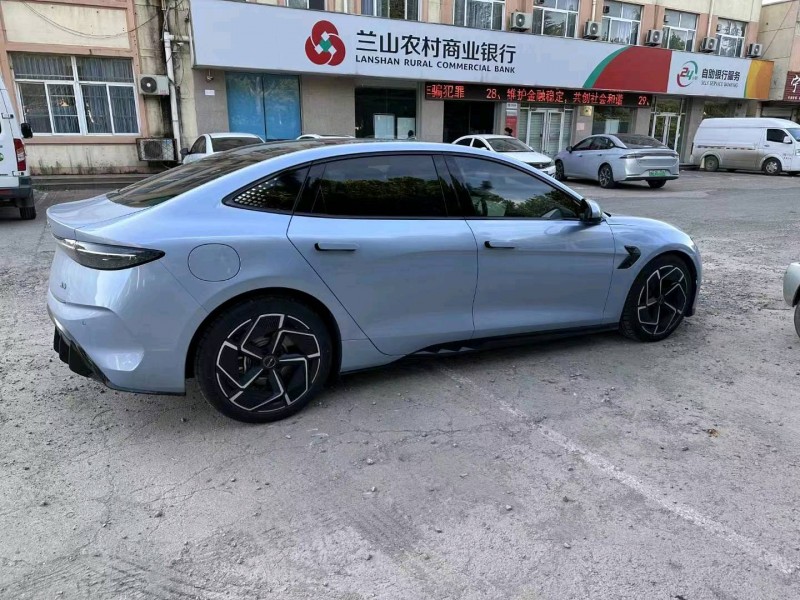 东营23年比亚迪海豹5