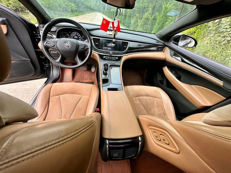 徐州16年别克君越5