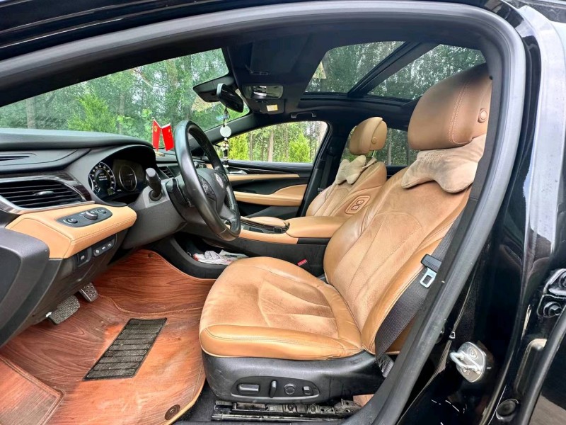 徐州16年别克君越6