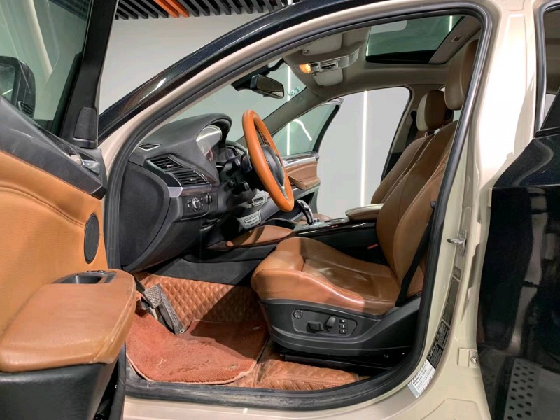 成都14年宝马X65