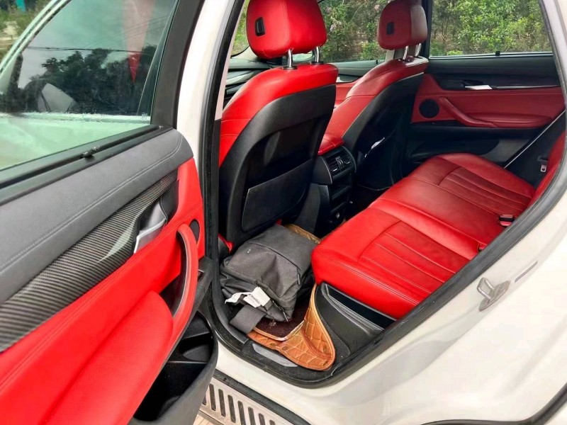 济南16年宝马X65