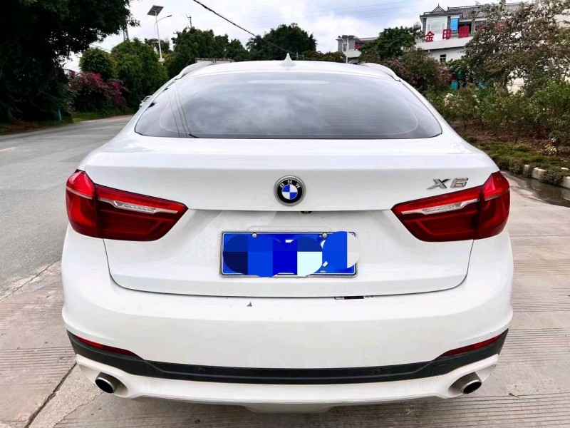 济南16年宝马X69