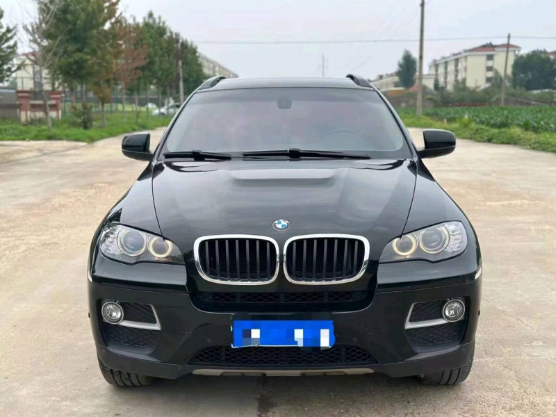 济南17年宝马X61