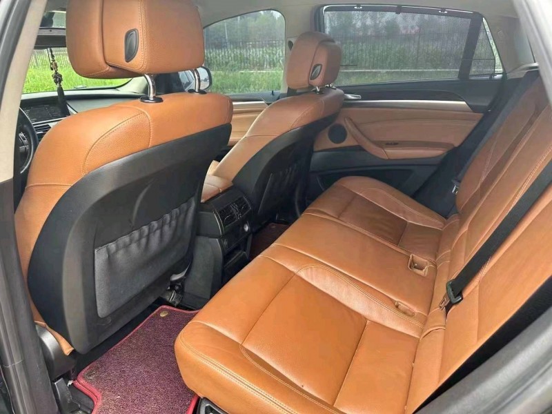 济南17年宝马X67