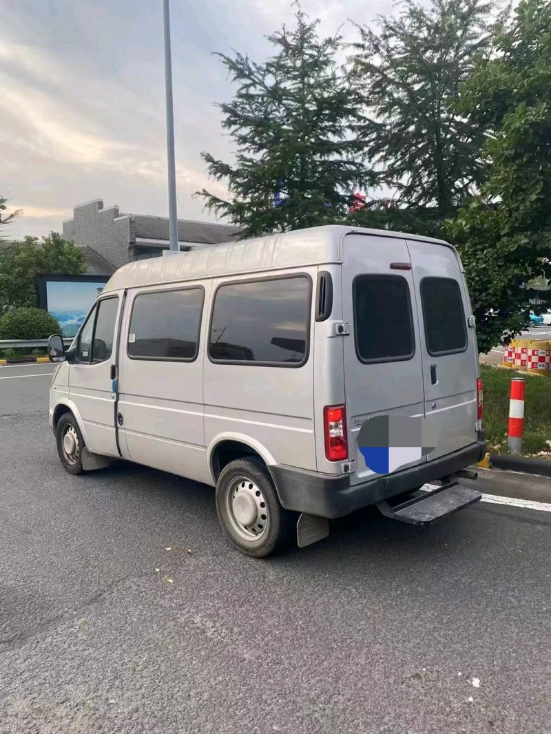 枣庄22年福特全顺3