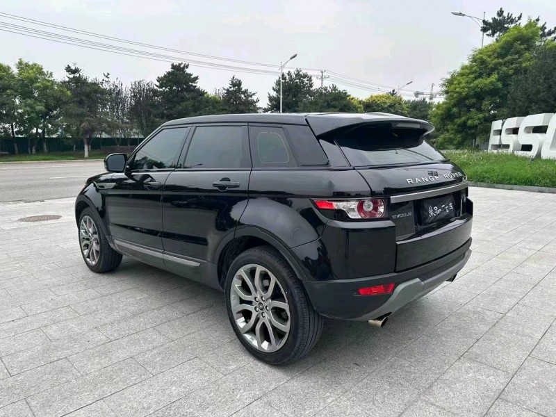 北京14年路虎极光8