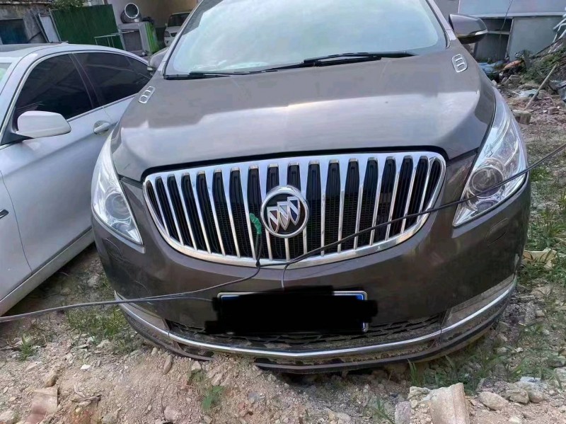 东营13年别克GL81