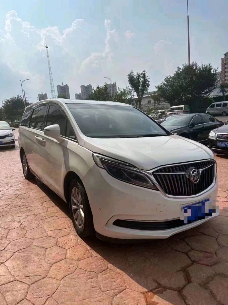 枣庄17年别克GL82