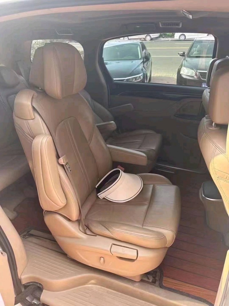 枣庄17年别克GL88