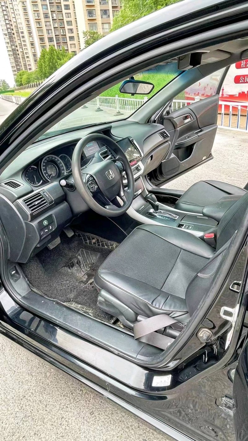 廊坊14年本田雅阁4