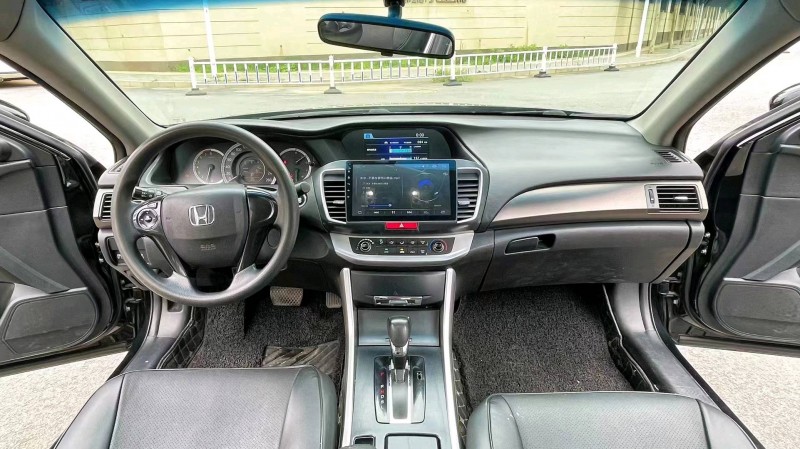 廊坊14年本田雅阁5