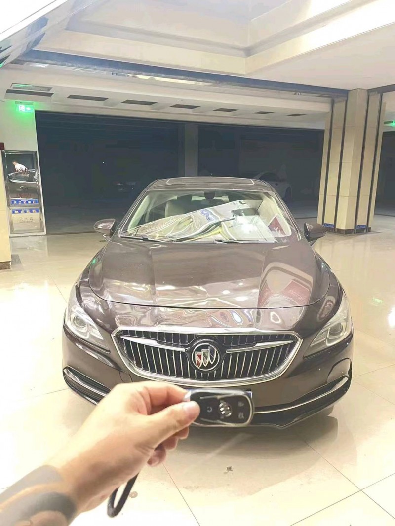 邢台17年别克君越1