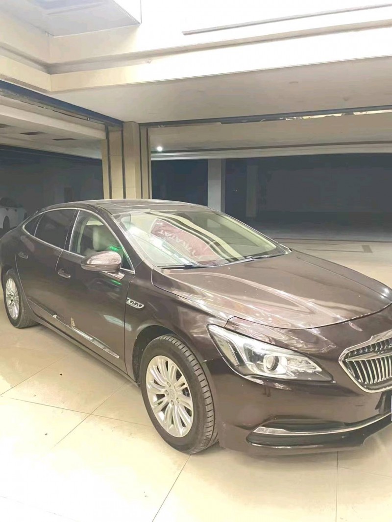 邢台17年别克君越4