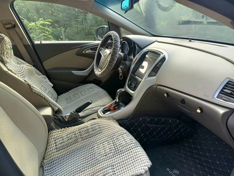 徐州14年别克英朗5