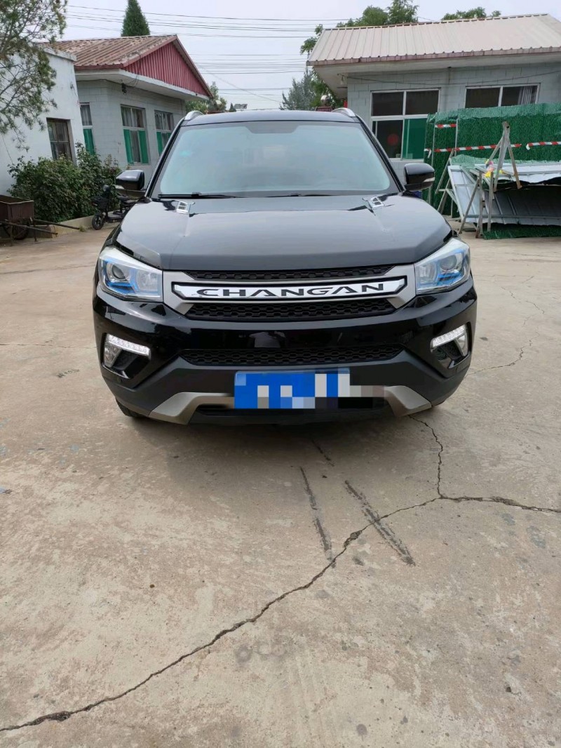 呂梁17年長安汽車CS751