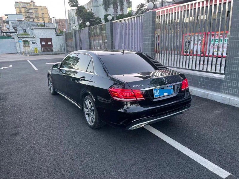广州16年奔驰E8