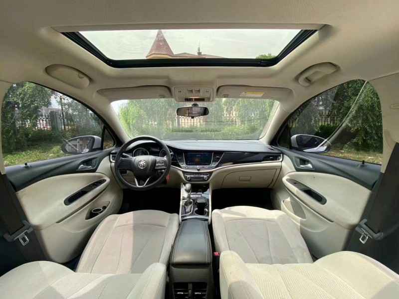 沈阳20年别克威朗5