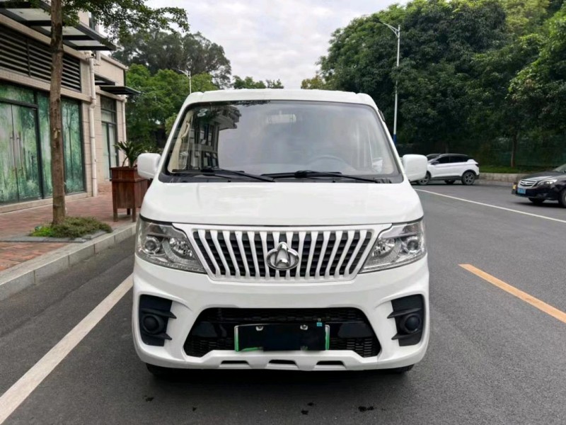 中山21年長安汽車睿行1