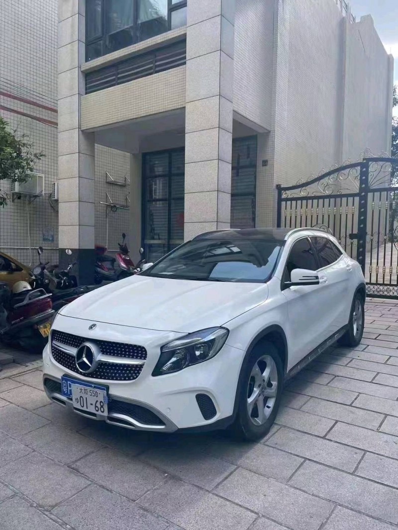 汕头18年奔驰GLA2