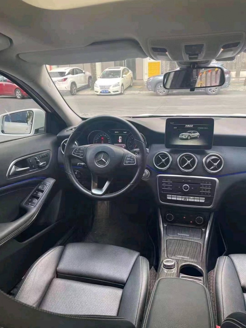 汕头18年奔驰GLA7