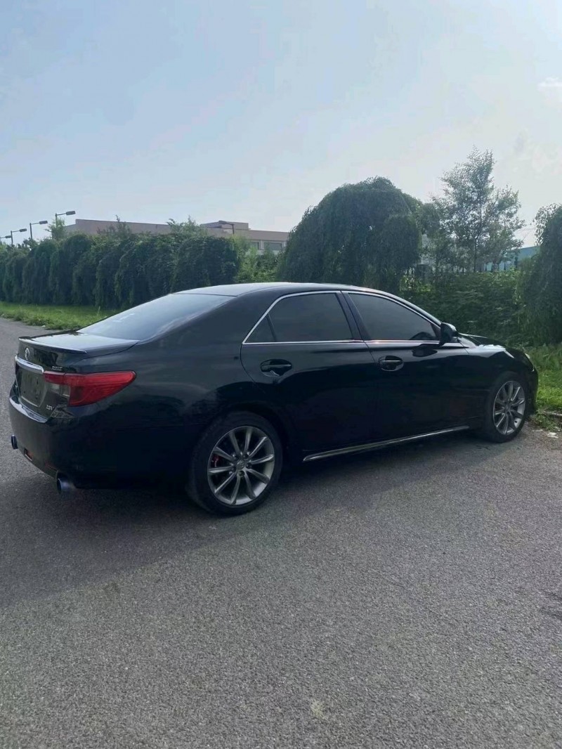 沈阳14年丰田锐志5