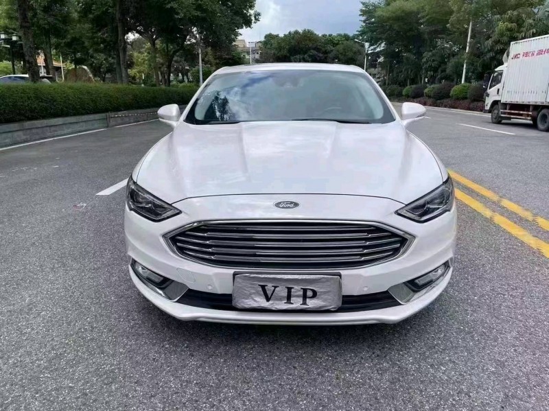 珠海20年福特蒙迪欧1