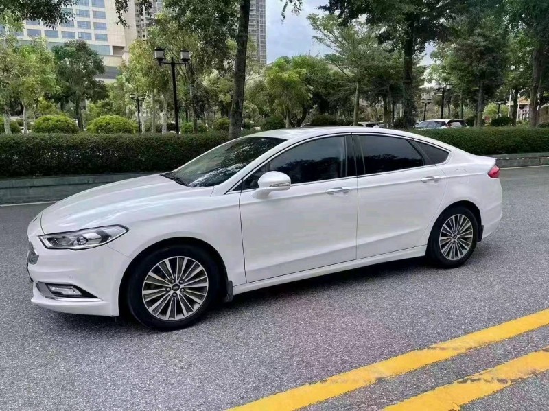 珠海20年福特蒙迪欧3