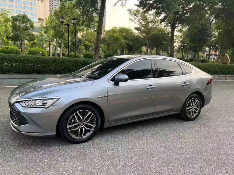 珠海22年比亚迪秦9