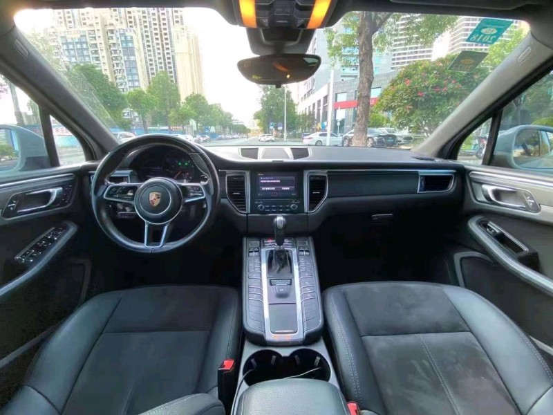 珠海16年保时捷Macan7