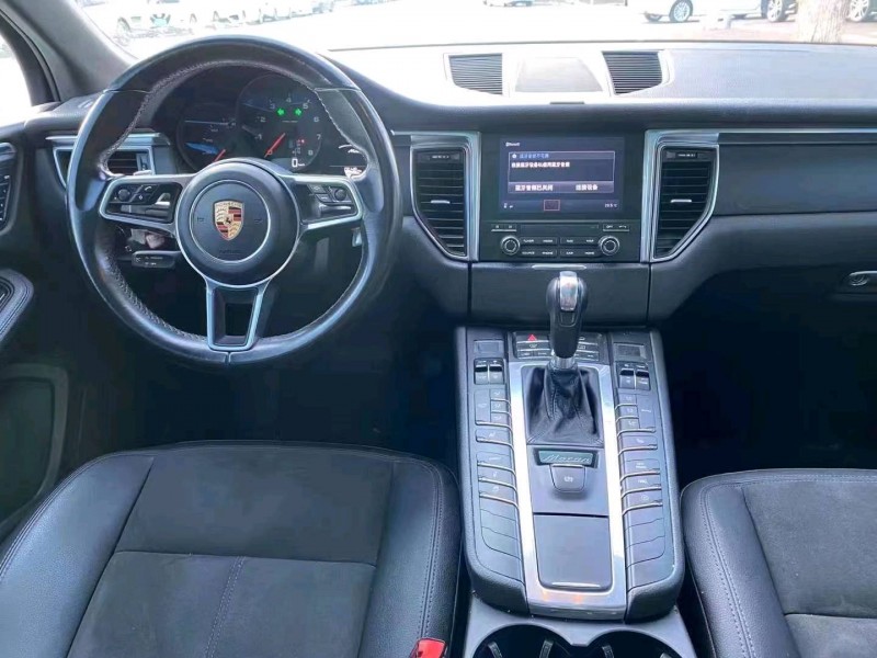 珠海16年保时捷Macan8