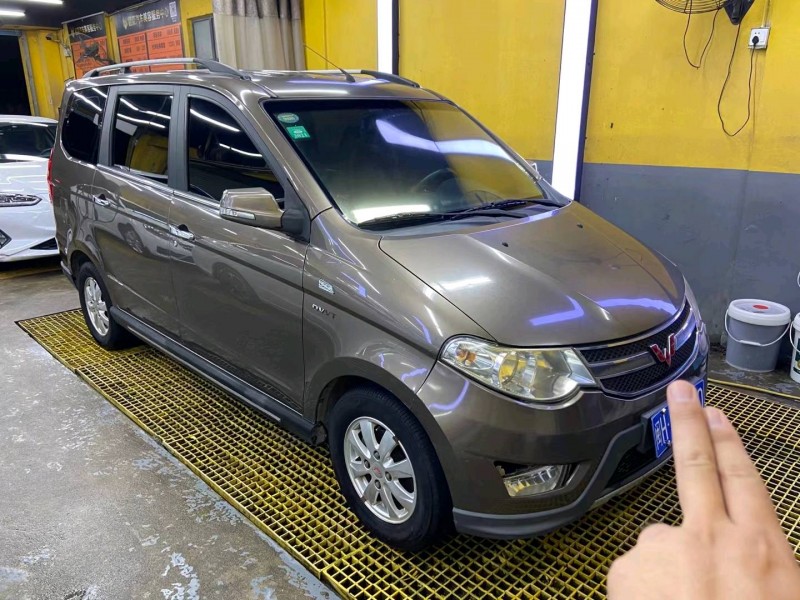 廣州15年五菱汽車宏光1