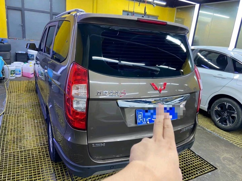 廣州15年五菱汽車宏光6