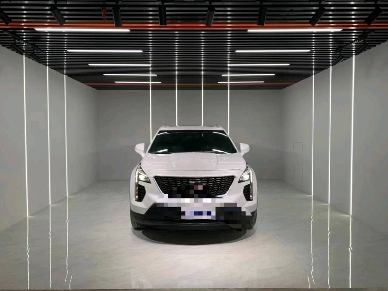 成都21年凯迪拉克XT41