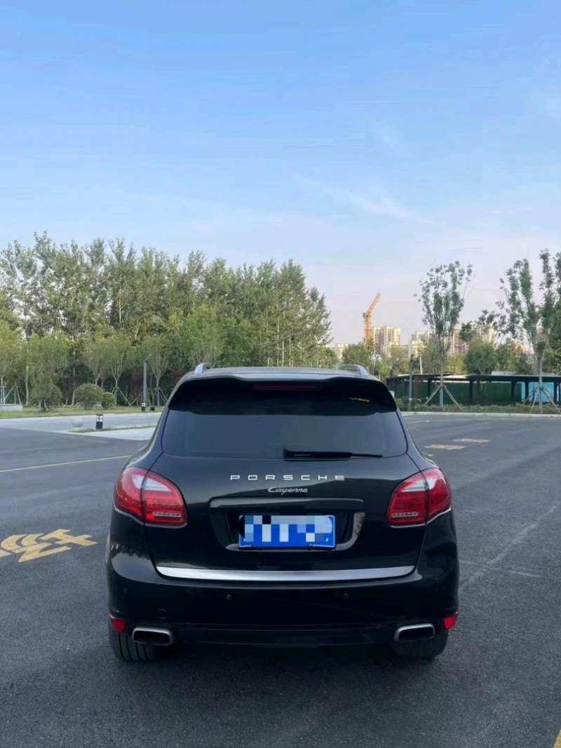 枣庄13年保时捷卡宴9