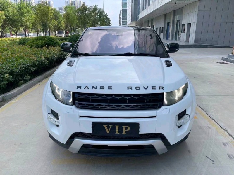 枣庄12年路虎极光1