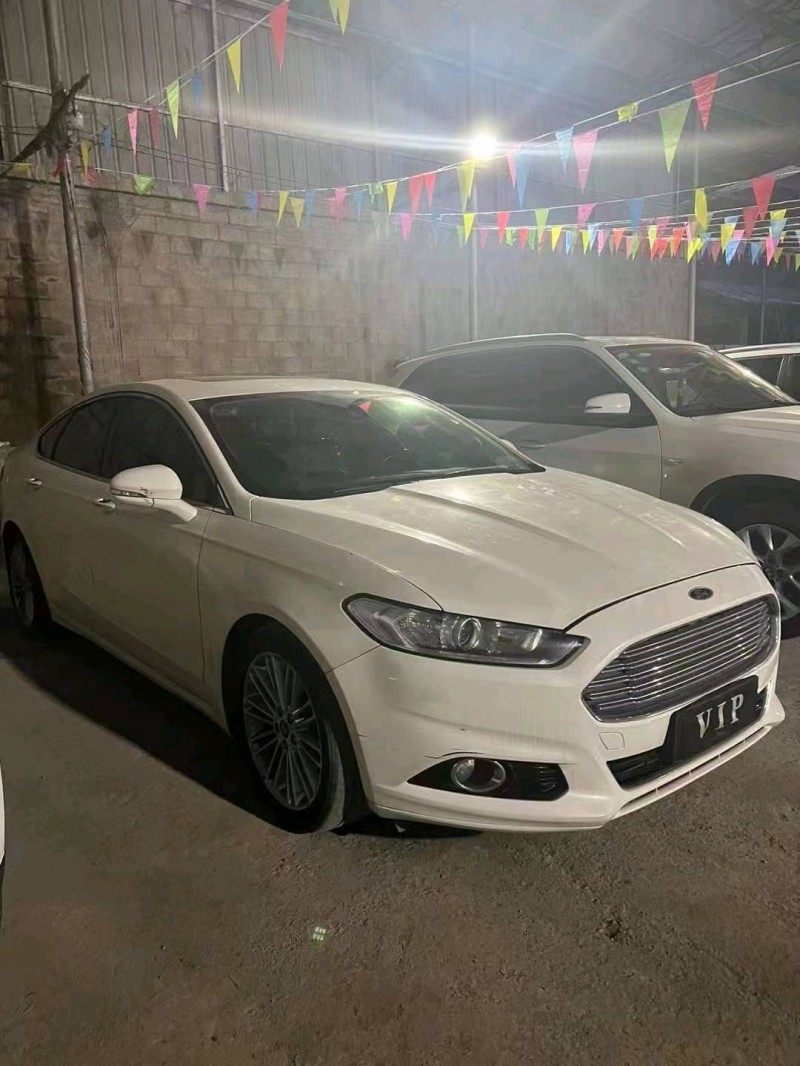 重庆14年福特蒙迪欧7