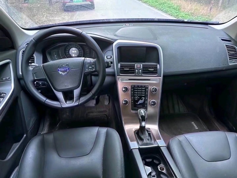 枣庄17年沃尔沃XC606